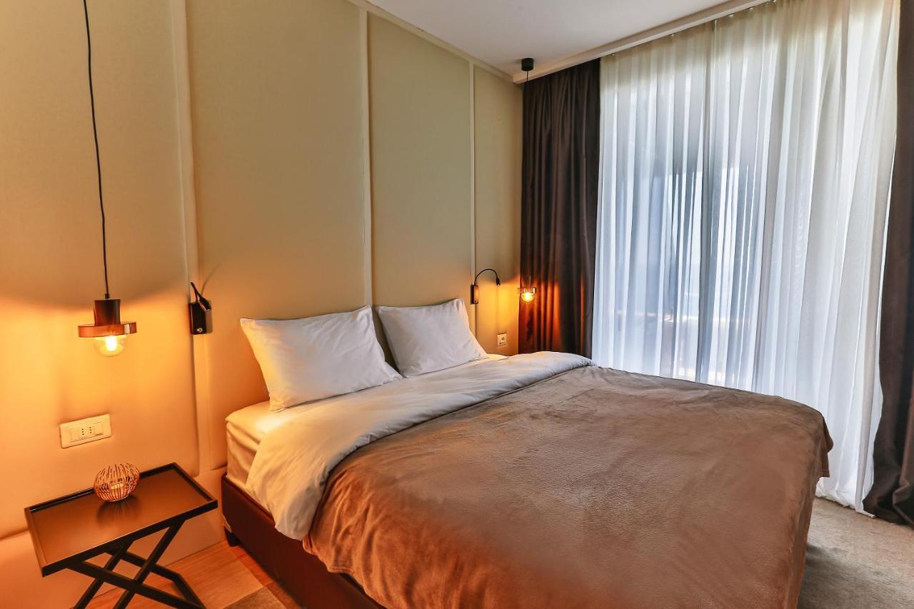 Green Stone Apartments Hotel Rafailovici Ngoại thất bức ảnh